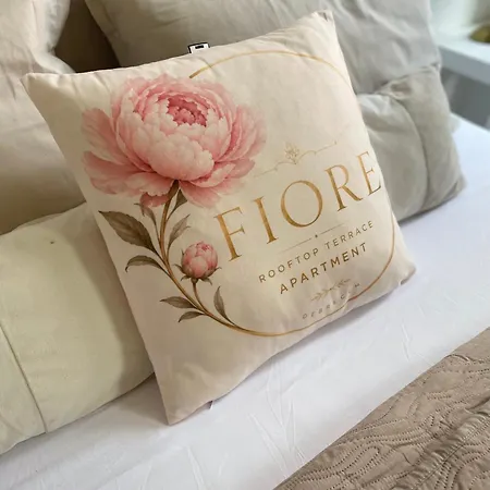 Fiore Rooftop Terrace Apartament