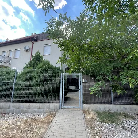 Fiore Rooftop Terrace Debreţin